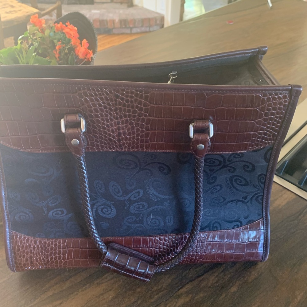 Brighton pet carrier